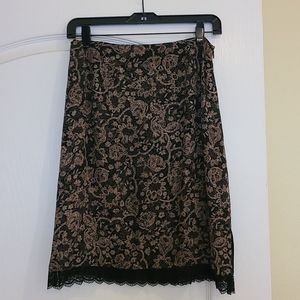 🎉HP🎉 Silk skirt with lace trim